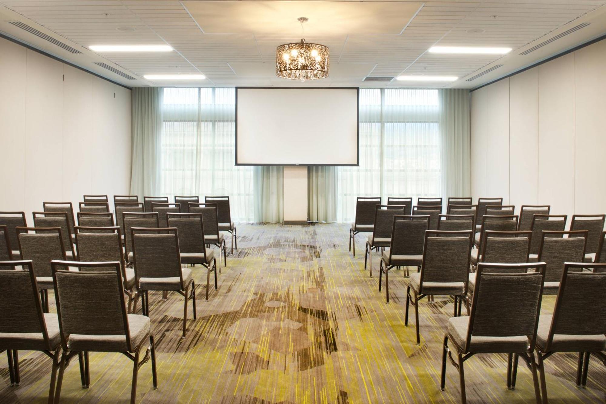 Courtyard By Marriott Seattle Everett Downtown Esterno foto